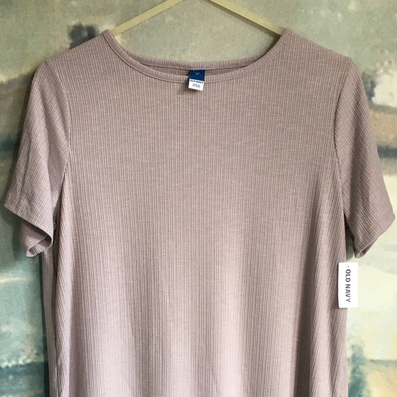 Old Navy Luxe Tee Neutral Shade Taupe Size M - Picture 6 of 7